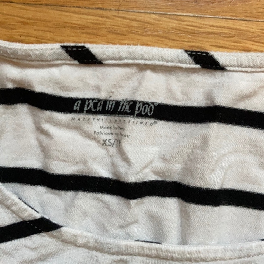 Pea in the pod maternity shirt  xs or s